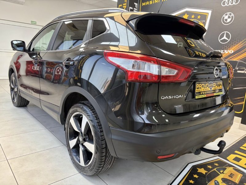 nissan-qashqai-tekna-2016-10-navi-led-pano-camera-243-000-km