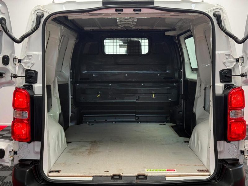 opel-vivaro-2022-08-clima-ac-navi-led-80-000-km
