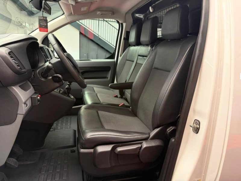 opel-vivaro-2022-08-clima-ac-navi-led-80-000-km