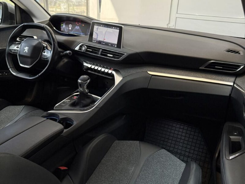 peugeot-3008-gt-2019-03-virtual-navi-led-camera