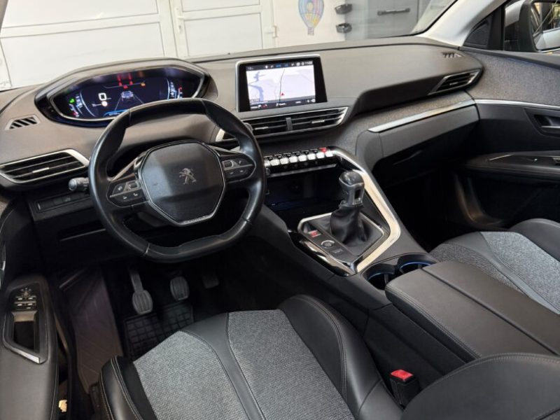 peugeot-3008-gt-2019-03-virtual-navi-led-camera