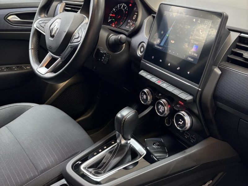 renault-arkana-2022-04-navi-led-camera