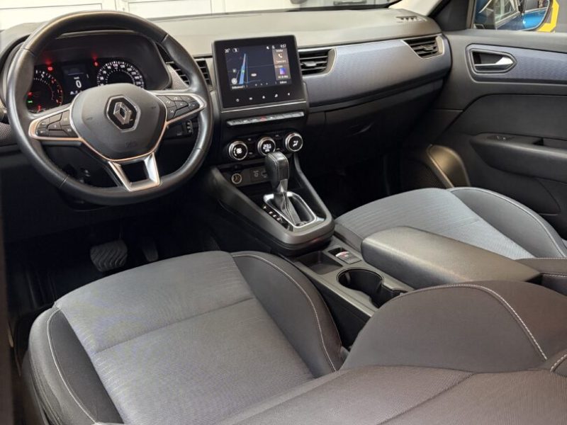 renault-arkana-2022-04-navi-led-camera