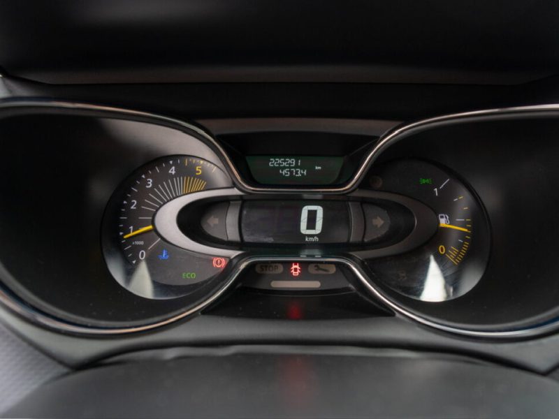 renault-captur-2014-1-5dci-90cp-euro-5-gps-navi-clima-auto-led-225-000-km