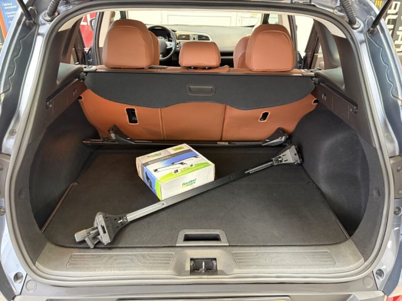 renault-kadjar-2016-03-virtual-navi-led-221-000-km