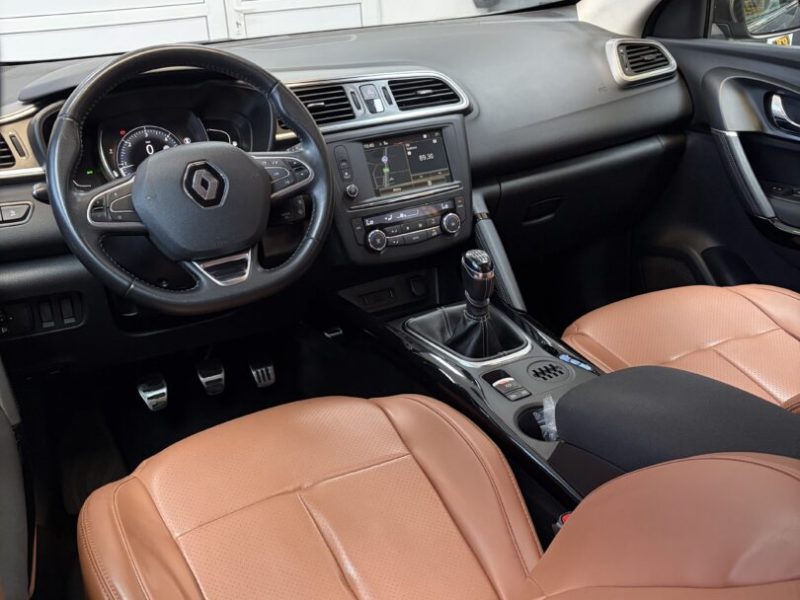 renault-kadjar-2016-03-virtual-navi-led-221-000-km