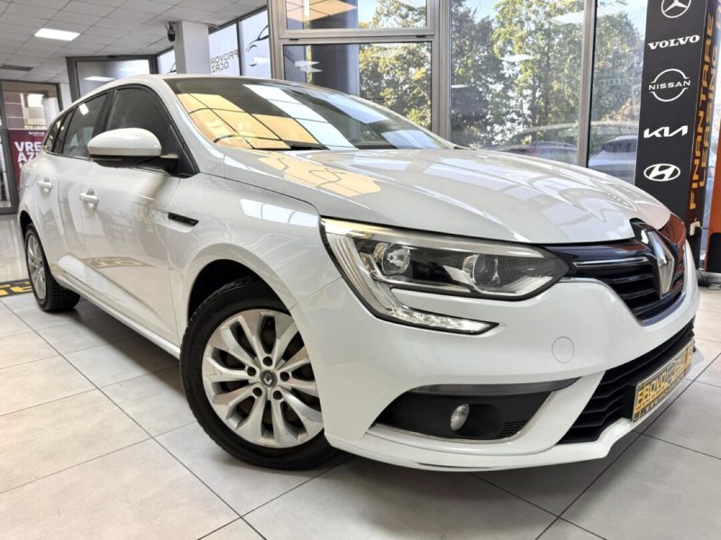 renault-megane-iv-break-2017-04-navi-gps-3d-led-229-000-km