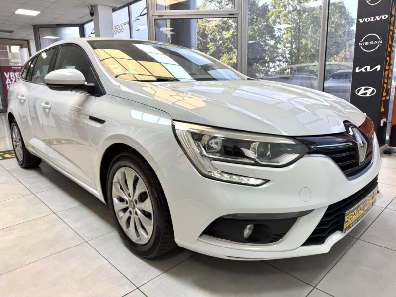 renault-megane-iv-break-2017-04-navi-gps-3d-led-229-000-km