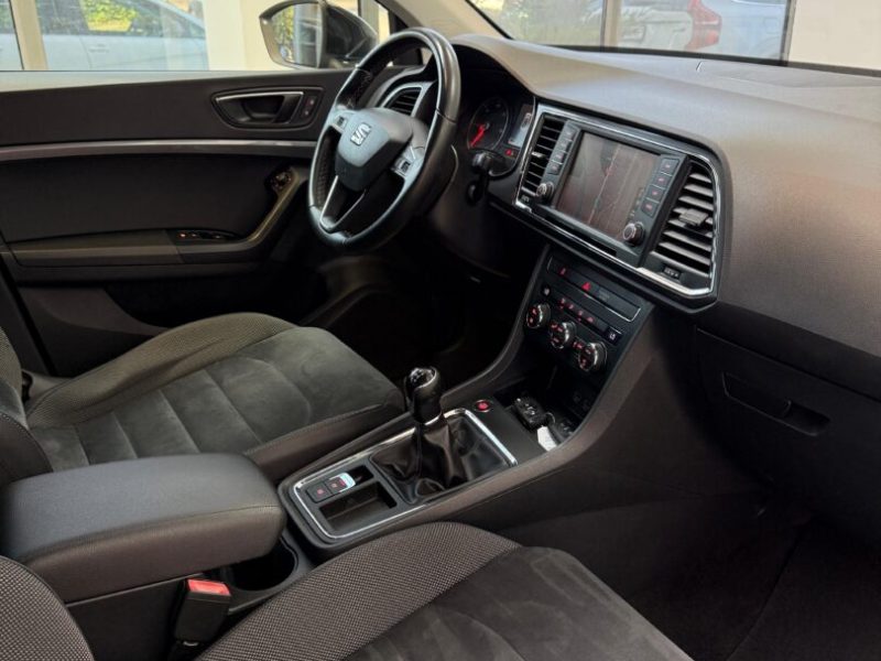 seat-ateca-cross-premium-2017-12-navi-led-camera-182-000-km