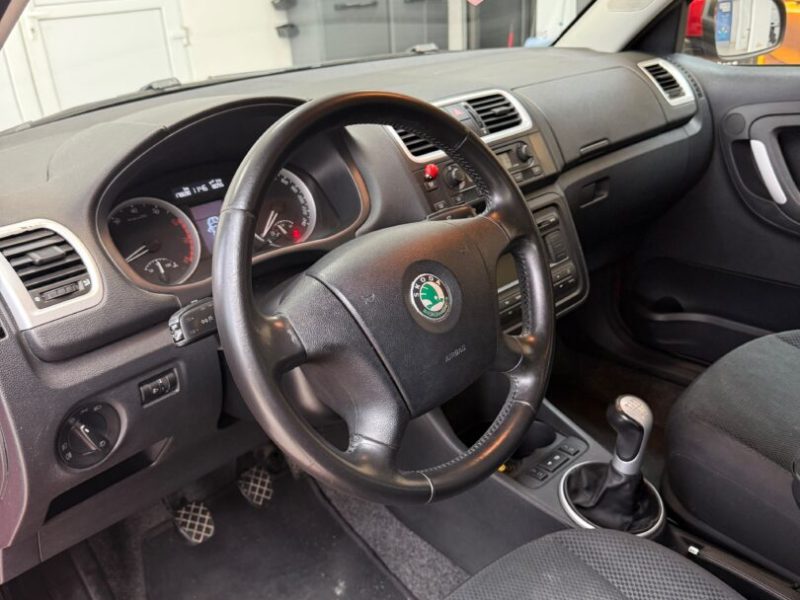 skoda-fabia-2007-06-display-radio-cd-clima-auto