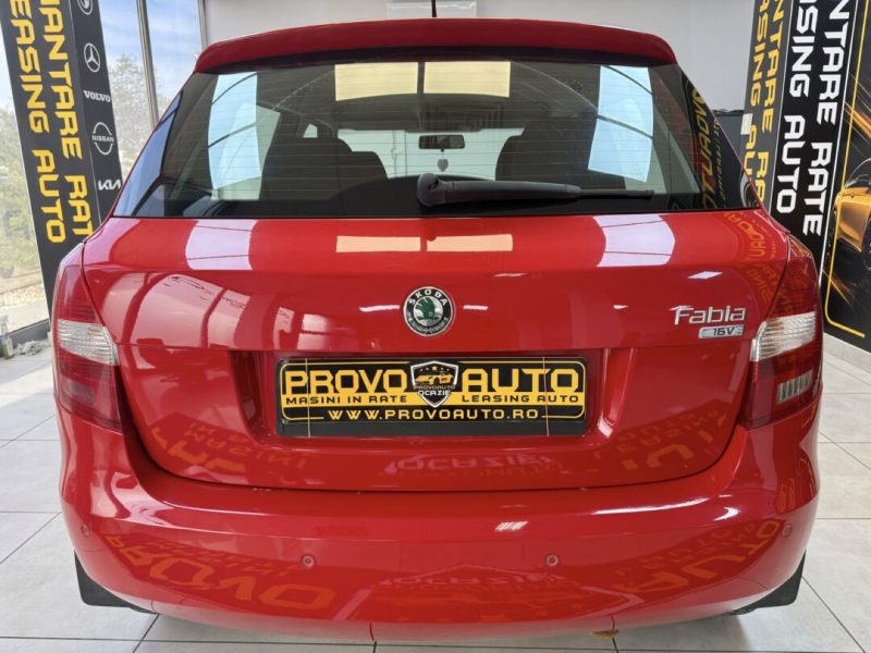 skoda-fabia-2007-06-display-radio-cd-clima-auto