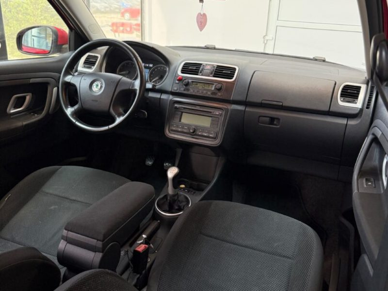 skoda-fabia-2007-06-display-radio-cd-clima-auto