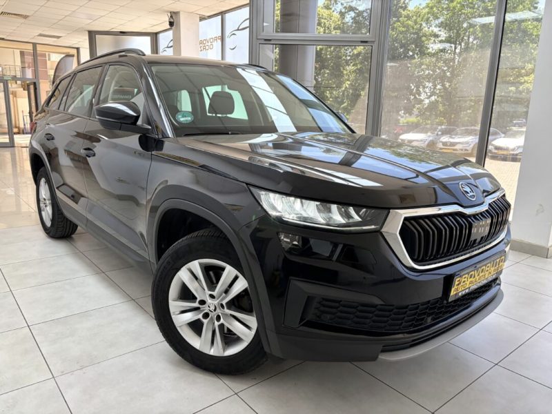 skoda-kodiaq-suv-2023-diesel-navi-bord-digital-led-light-camera-228-000km