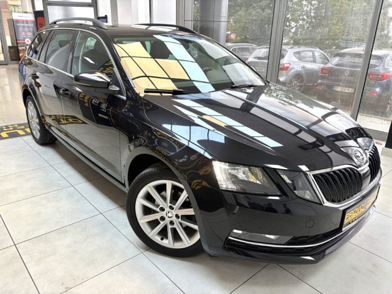 skoda-octavia-break-2018-10-gps-navi-led-camera