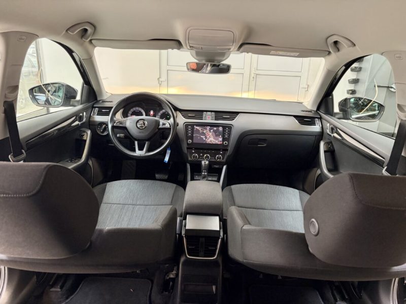 skoda-octavia-break-2018-10-gps-navi-led-camera