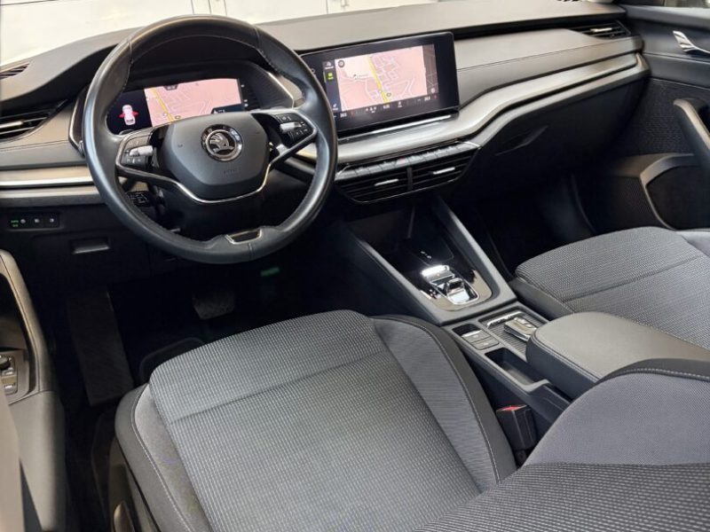 skoda-octavia-iv-break-2-0d-2023-03-virtual-navi-cristal-led-183-000-km