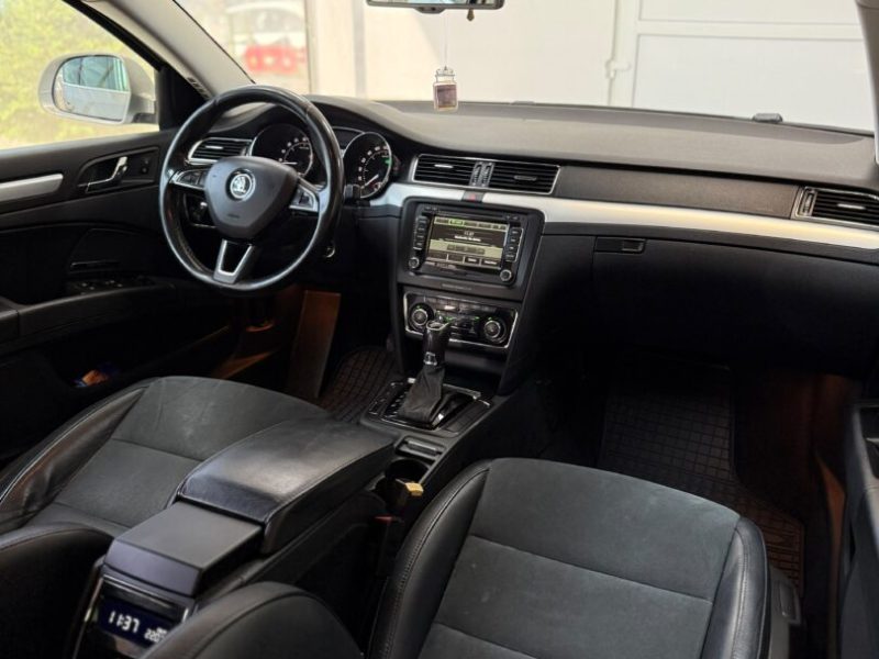 skoda-superb-sedan-2014-04-gps-navi-led-xenon