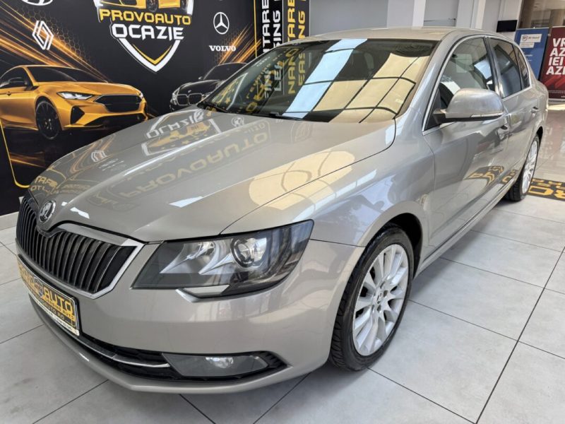 skoda-superb-sedan-2014-04-gps-navi-led-xenon