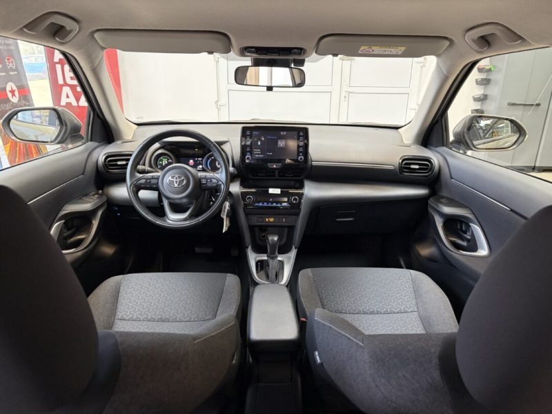toyota-yaris-cross-hybrid-2023-11-digital-navi-led-camera-73-000-km