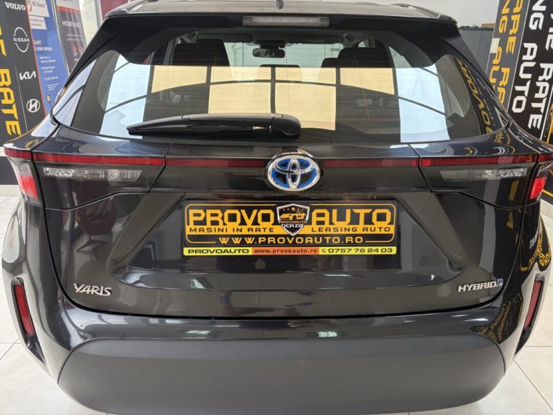 toyota-yaris-cross-hybrid-2023-12-digital-navi-led-camera-105-000-km