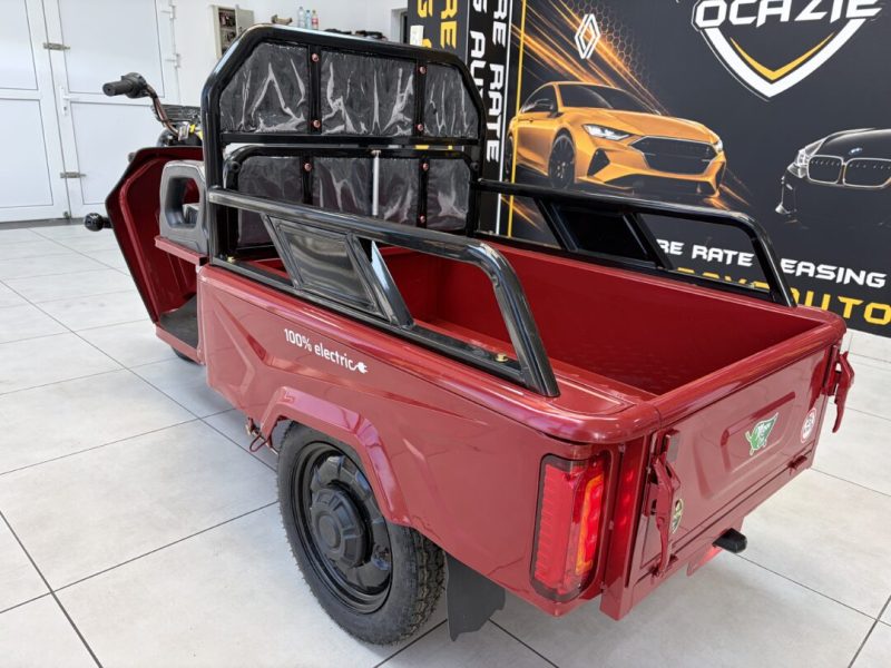 triciclu-electric-model-b03-1500w-60v-20ah-25km-h-fara-permis-rosu-aprins