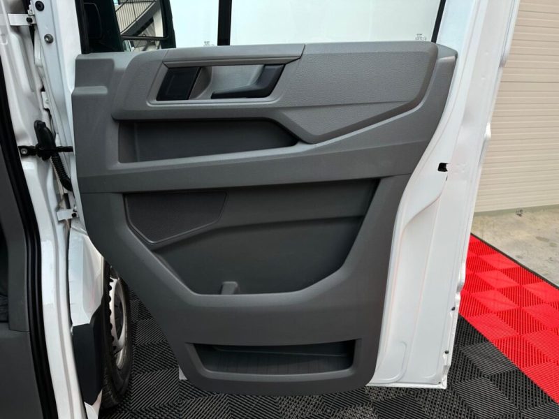 volkswagen-crafter-l4-h3-2019-12-tableta-navi-led-camera-105-000-km