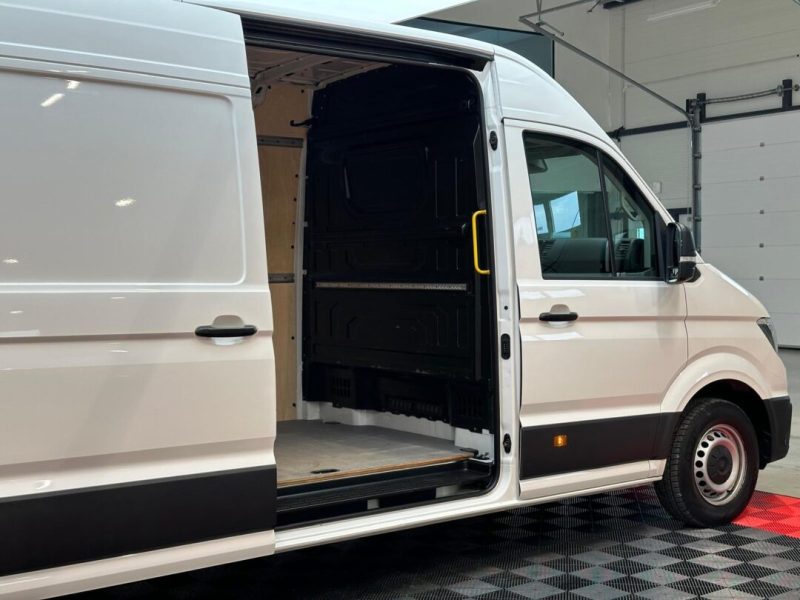volkswagen-crafter-l4-h3-2019-12-tableta-navi-led-camera-105-000-km