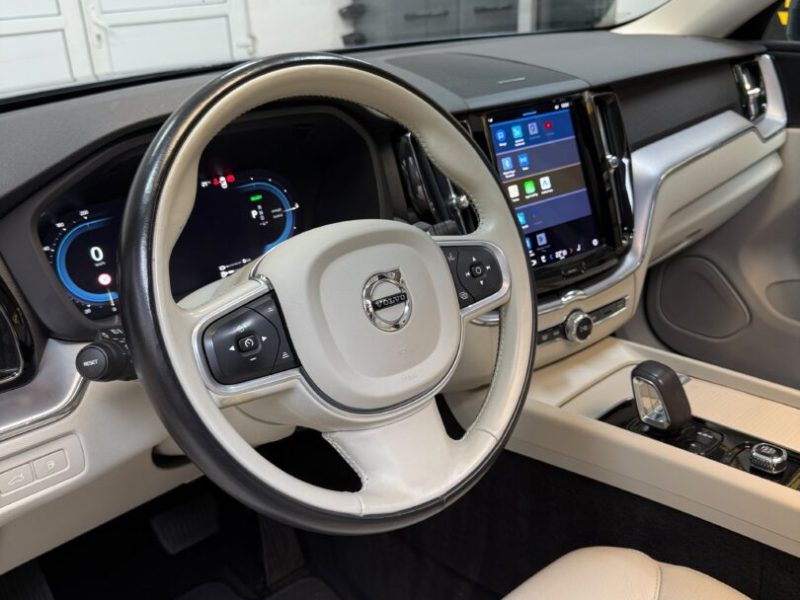 volvo-xc-60-t6-awd-hybrid-2021-10-virtual-navi-pano-camera